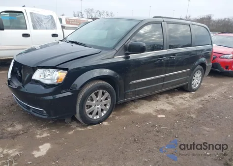 2014 Chrysler Town & Country Touring z USA, uszkodzony, nr VIN 2C4RC1BG9ER256360